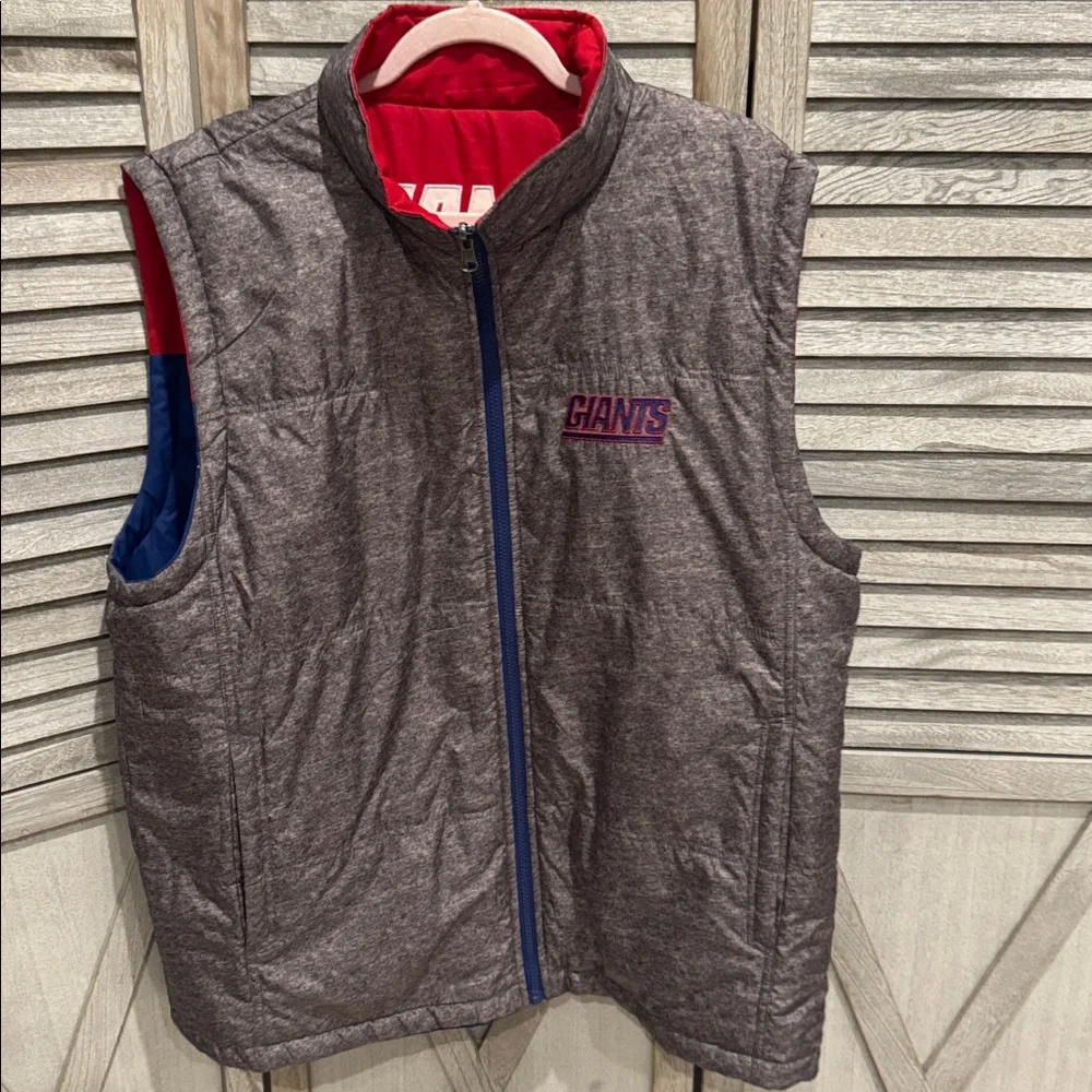 232. New York Giants Red & Navy Puffer Vest reversible size XL